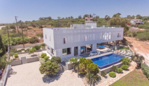 Chloe Luxury Villas, Protaras